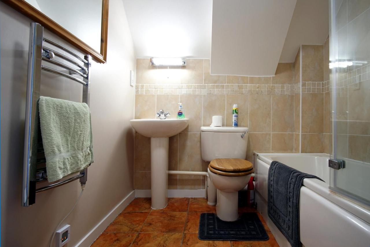 Stunning Central Exeter Apartment With Balcony And Fantastic View Eksteriør bilde
